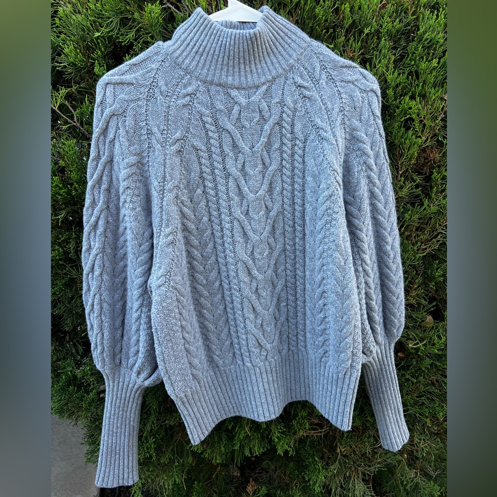 BCBGMaxAzria Gray Wool Cable Knit Turtleneck Sweater Size S